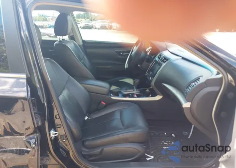 2013 Nissan Altima 2.5 Sv z USA, uszkodzony, nr VIN 1N4AL3AP2DC130431